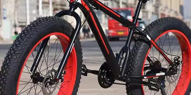 4.0 fat tire mountain bike with aluminum fork and 21-speed transmission