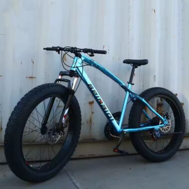 4.0 fat tire mountain bike with aluminum fork and 21-speed transmission