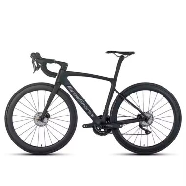 Wholesale carbon fiber adult road bike with aerodynamic frame