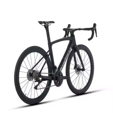 Wholesale carbon fiber adult road bike with aerodynamic frame