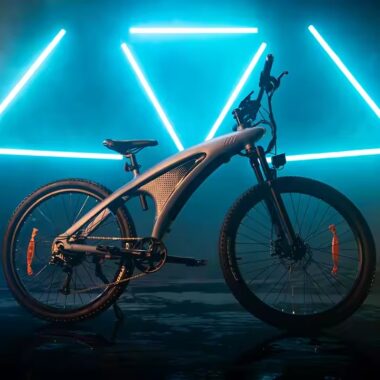 Hybrid electric bike for urban and mountain riding with front suspension