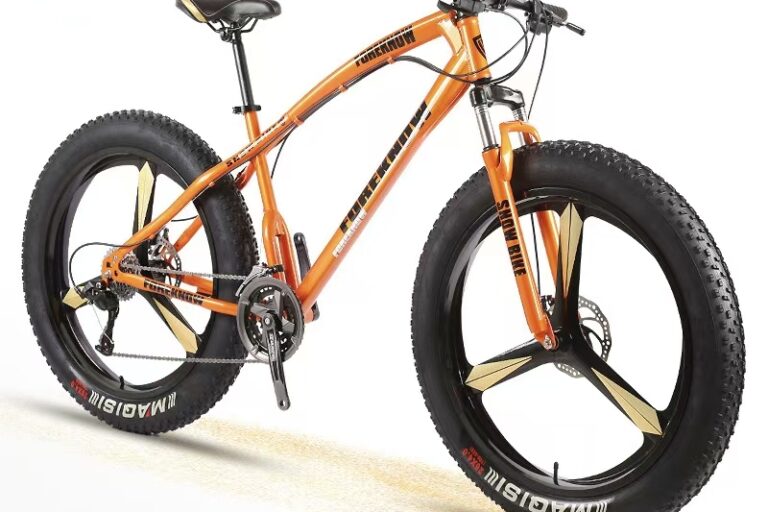 26-Inch Fat Tire Mountain Bike (5) 26-inch fat tire mountain bike for off-road riding stability